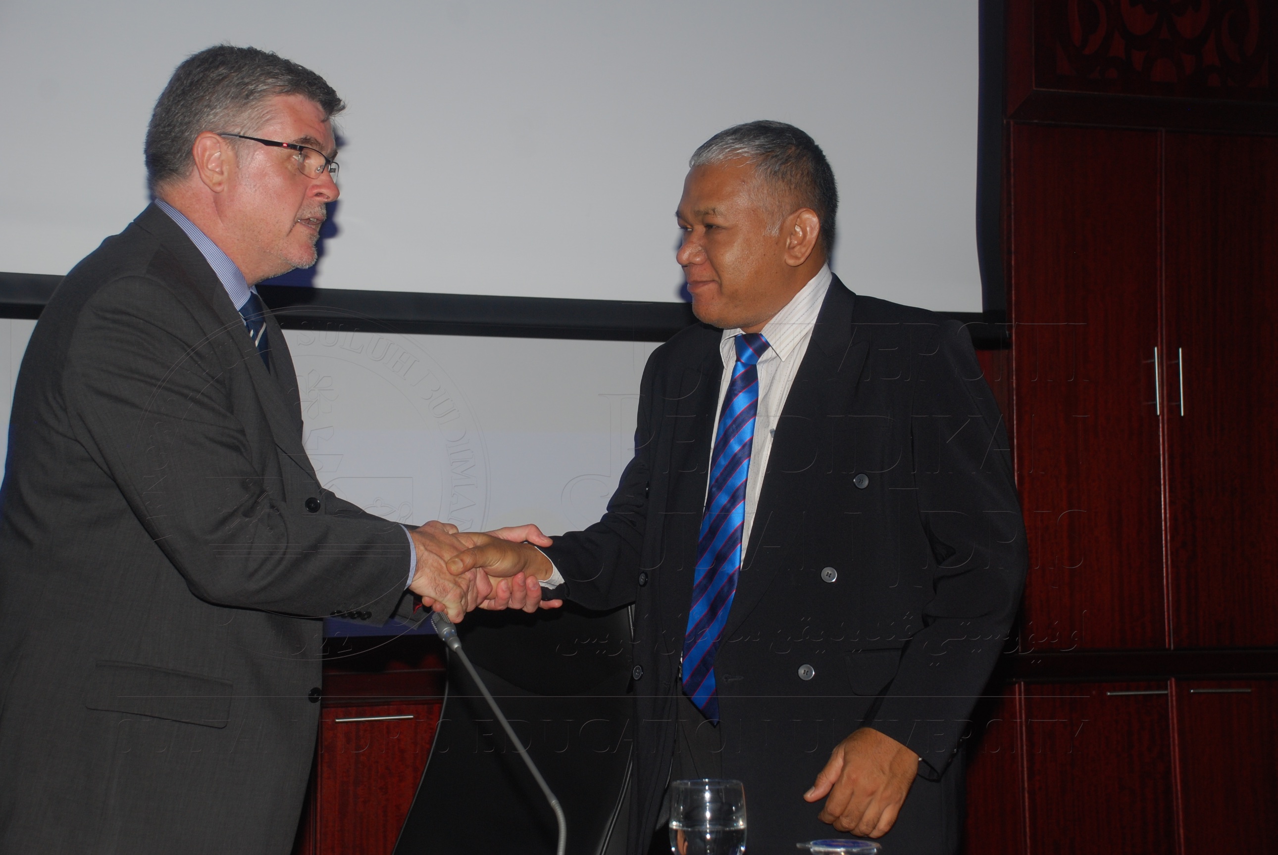 PRO15 134 LOI DSC 0678